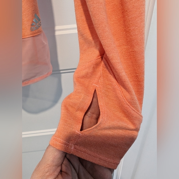 Adidas sport top size L - Picture 2 of 10